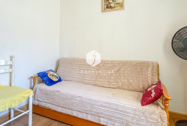 Z drugiej ręki - Mieszkanie w bloku -
Torrevieja - Costa Blanca