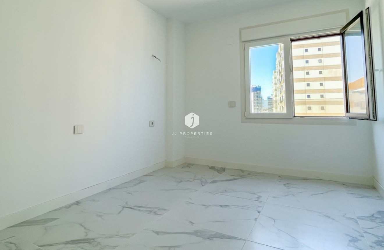 Z drugiej ręki - Mieszkanie w bloku -
Orihuela Costa - Costa Blanca