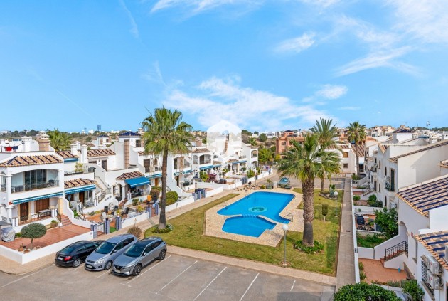 Segunda mano - Ático -
Orihuela Costa - Villamartín