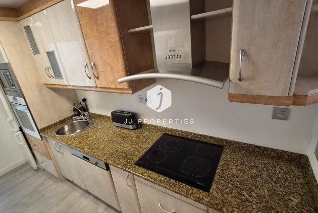 Z drugiej ręki - Mieszkanie w bloku -
Torrevieja - Costa Blanca