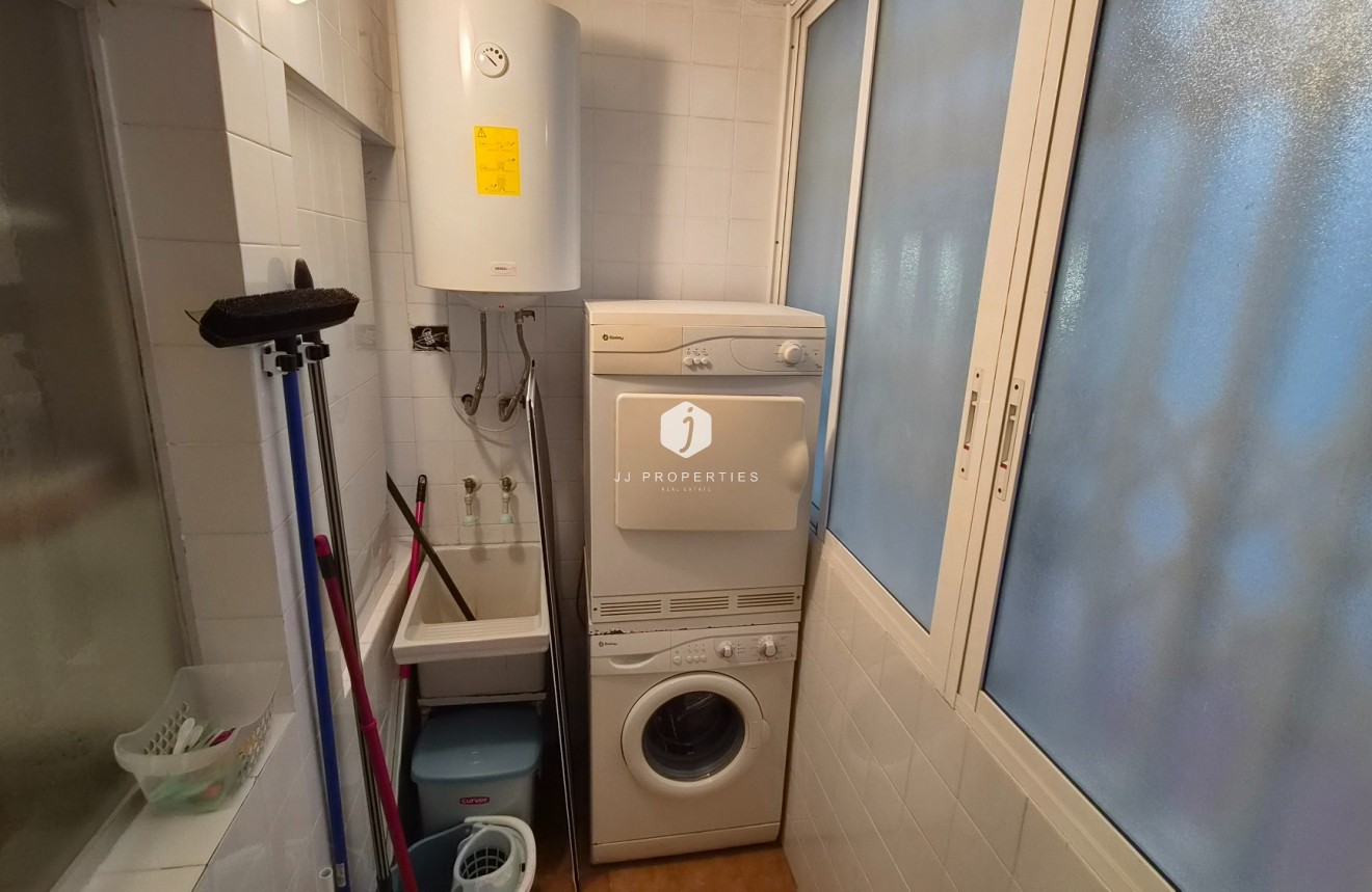 Z drugiej ręki - Mieszkanie w bloku -
Torrevieja - Costa Blanca