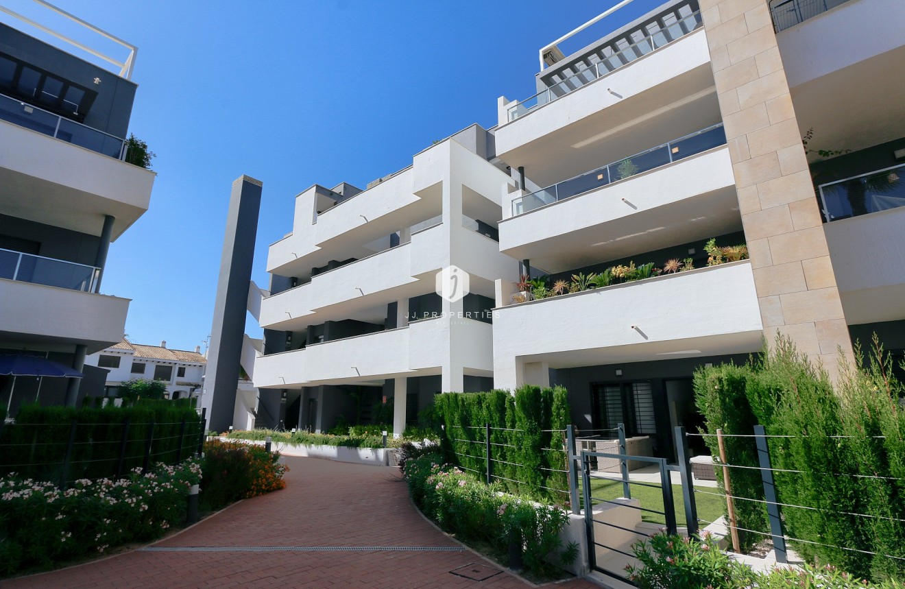 Z drugiej ręki - Mieszkanie w bloku -
Playa Flamenca - Costa Blanca