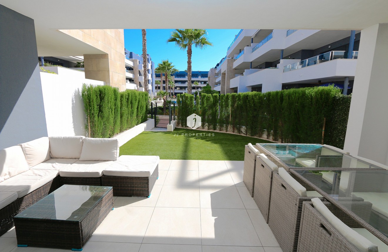 Z drugiej ręki - Mieszkanie w bloku -
Playa Flamenca - Costa Blanca