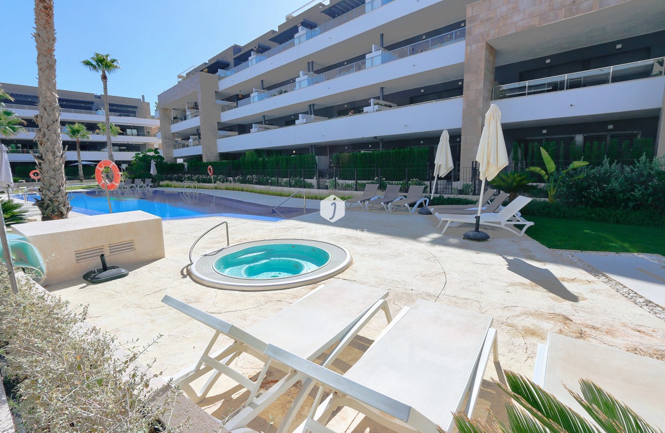 Z drugiej ręki - Mieszkanie w bloku -
Playa Flamenca - Costa Blanca