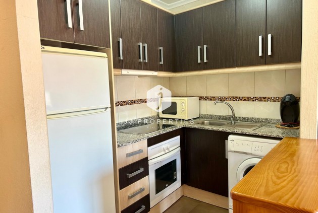 Z drugiej ręki - Mieszkanie w bloku -
Torrevieja - Centro