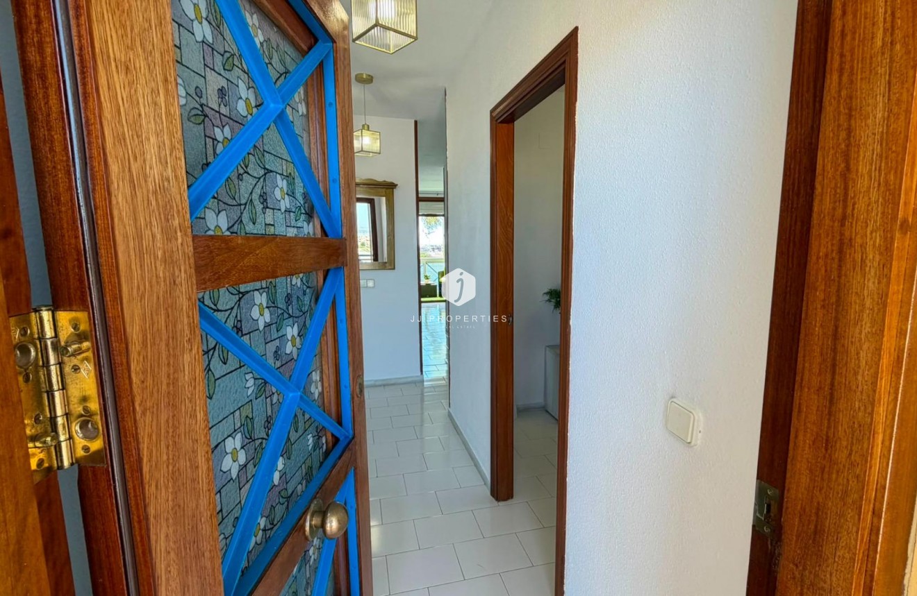 Z drugiej ręki - Mieszkanie w bloku -
Torrevieja - Torreblanca