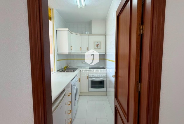 Z drugiej ręki - Mieszkanie w bloku -
Torrevieja - Torreblanca