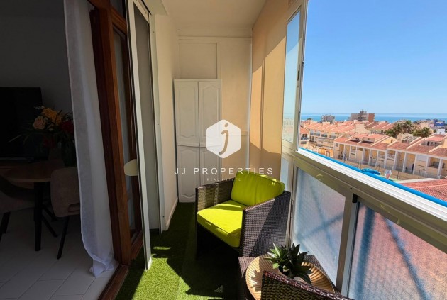 Z drugiej ręki - Mieszkanie w bloku -
Torrevieja - Torreblanca