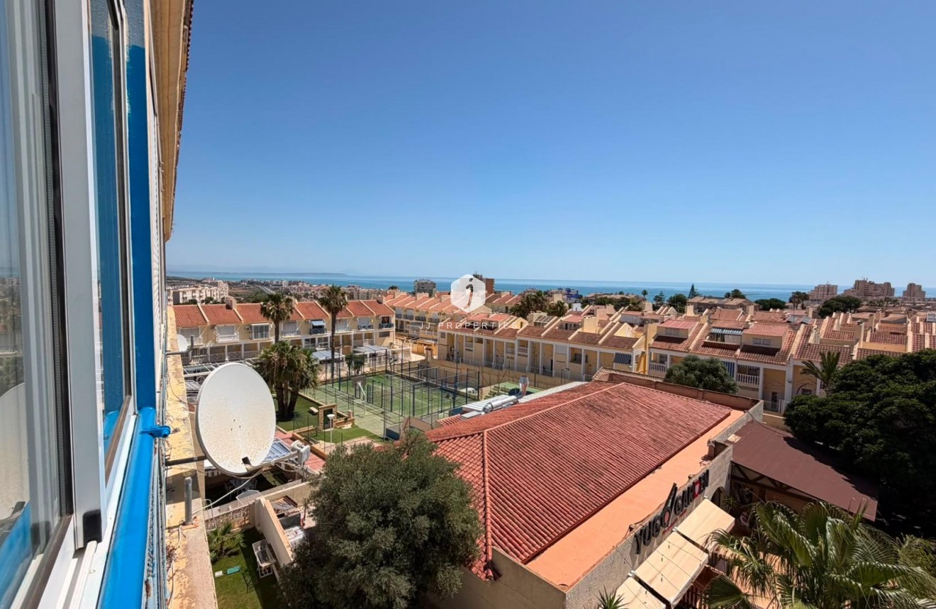 Z drugiej ręki - Mieszkanie w bloku -
Torrevieja - Torreblanca