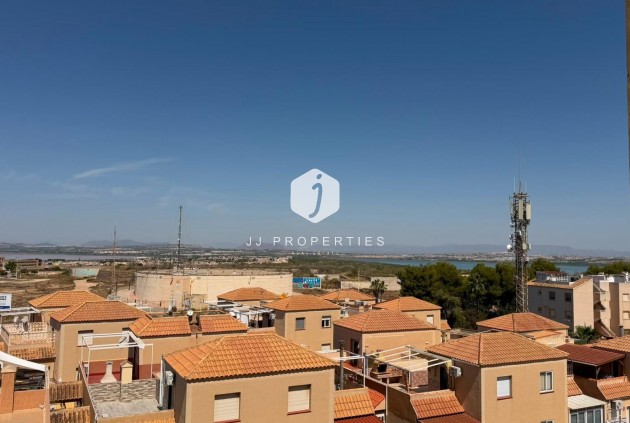 Z drugiej ręki - Mieszkanie w bloku -
Torrevieja - Torreblanca