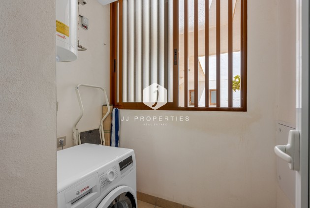 Z drugiej ręki - Mieszkanie w bloku -
Cabo Roig - Costa Blanca