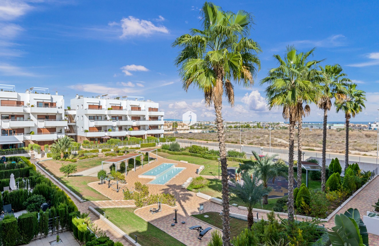 Z drugiej ręki - Mieszkanie w bloku -
Cabo Roig - Costa Blanca