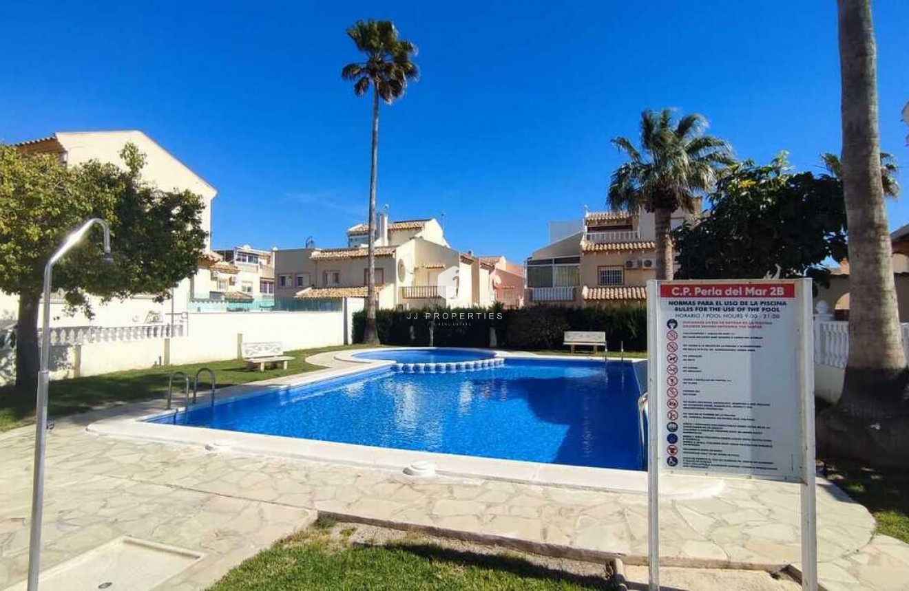 D'occasion - Chalet -
Playa Flamenca - Costa Blanca