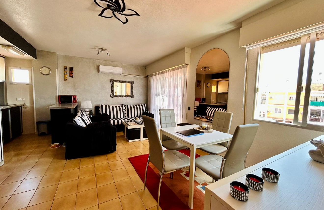 Segunda mano - Apartamento / piso -
Torrevieja - Costa Blanca