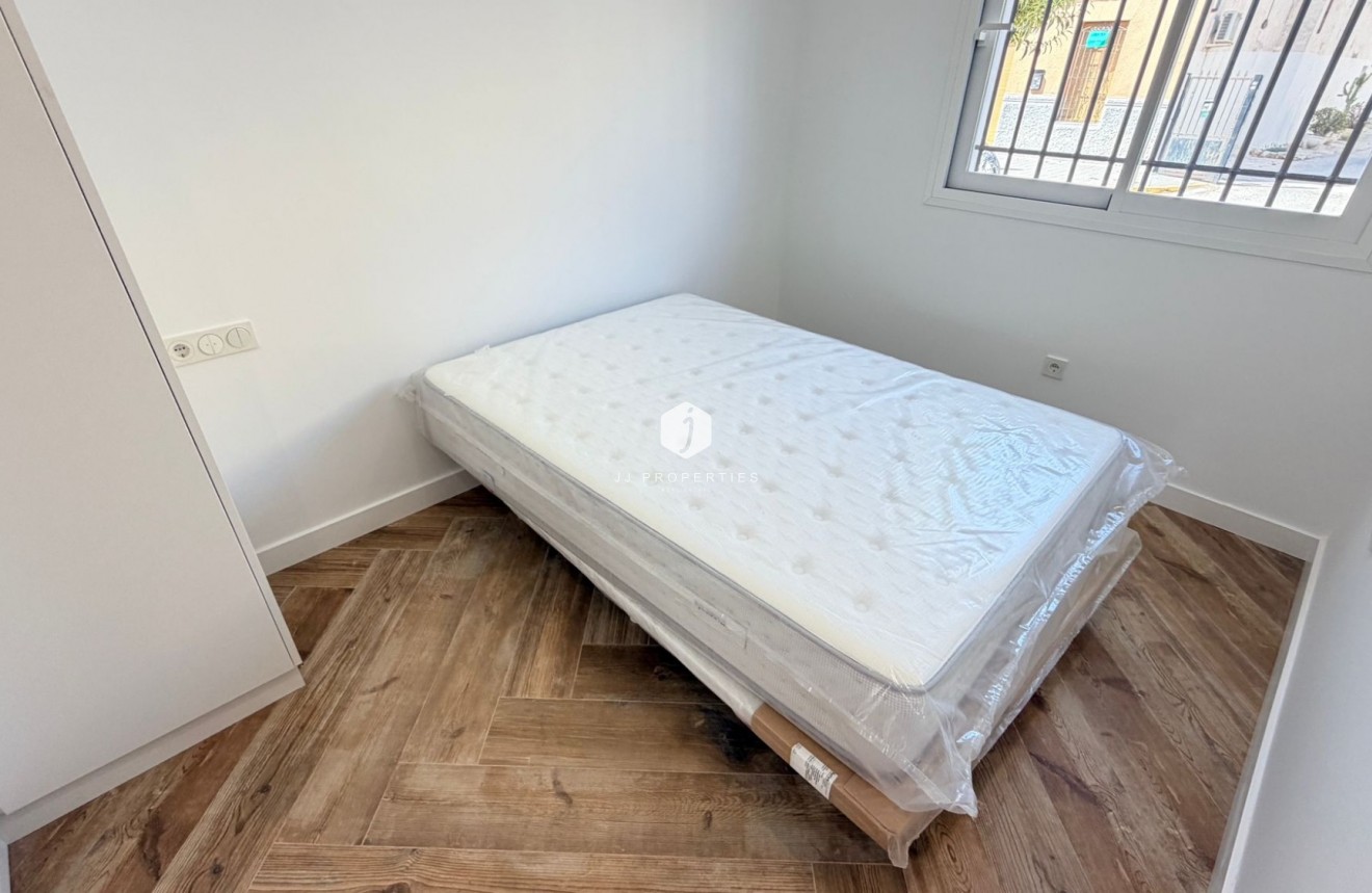 Segunda mano - Chalet -
Catral - Costa Blanca