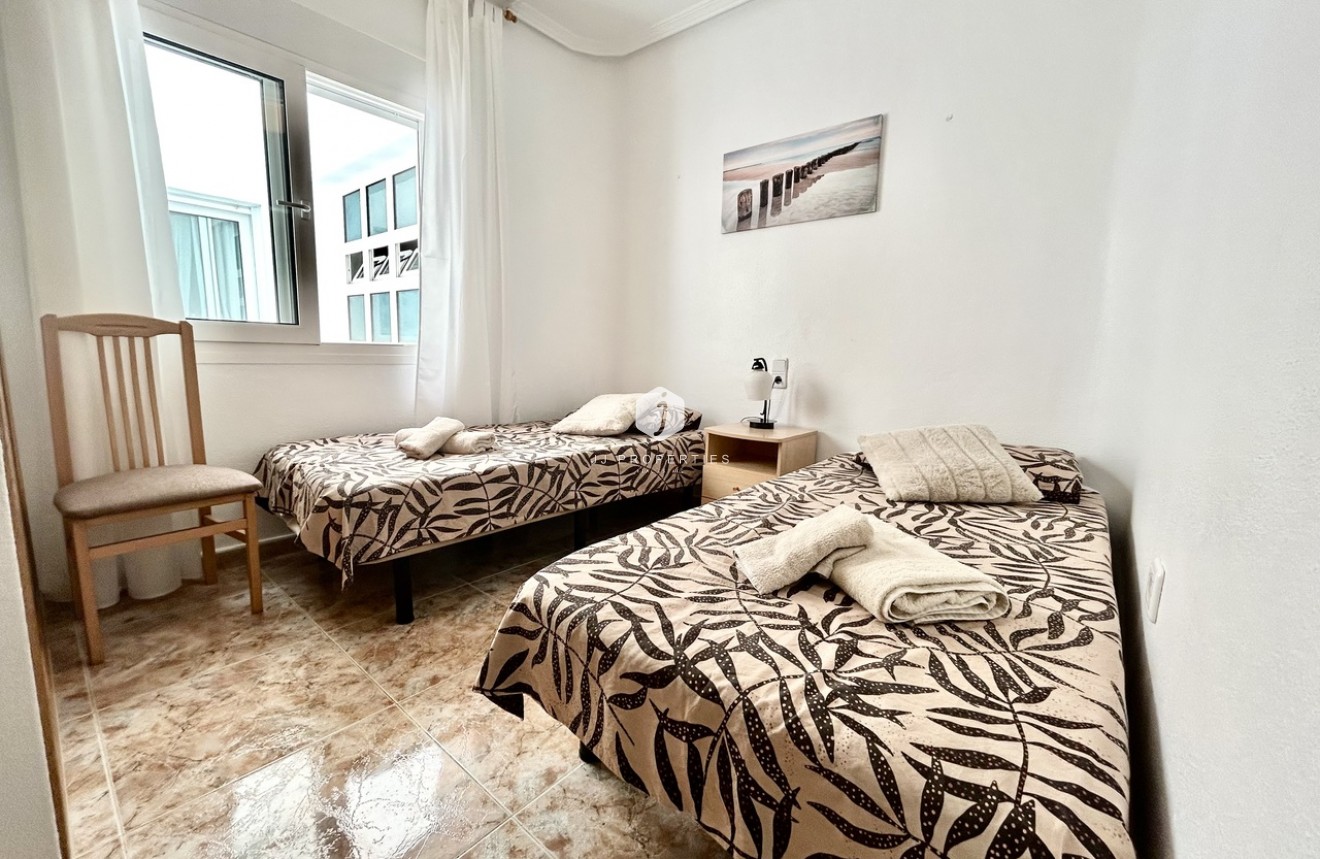 Aus zweiter Hand - Wohnung -
Cabo Roig - Costa Blanca