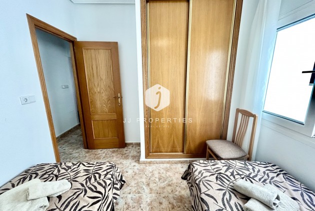 Aus zweiter Hand - Wohnung -
Cabo Roig - Costa Blanca
