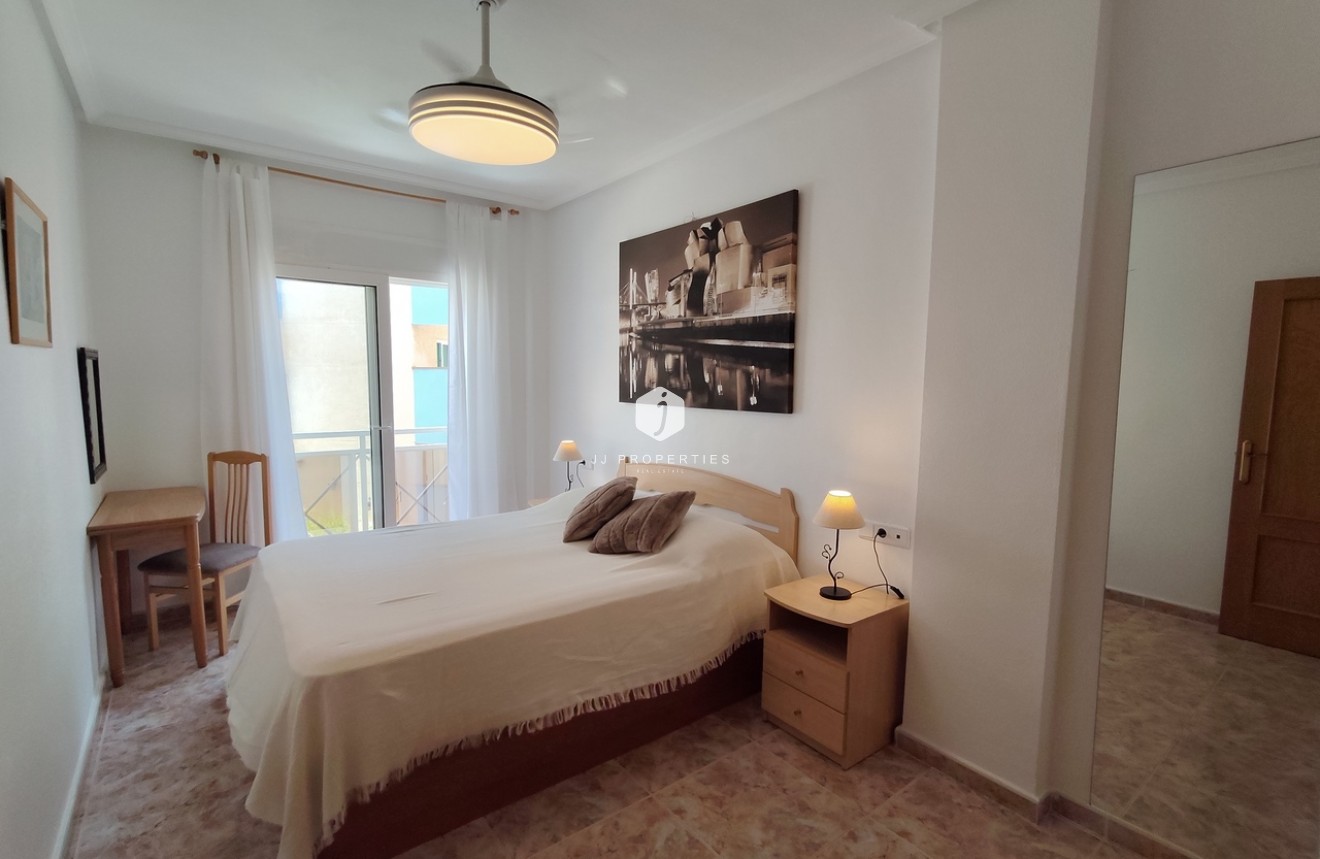 Aus zweiter Hand - Wohnung -
Cabo Roig - Costa Blanca