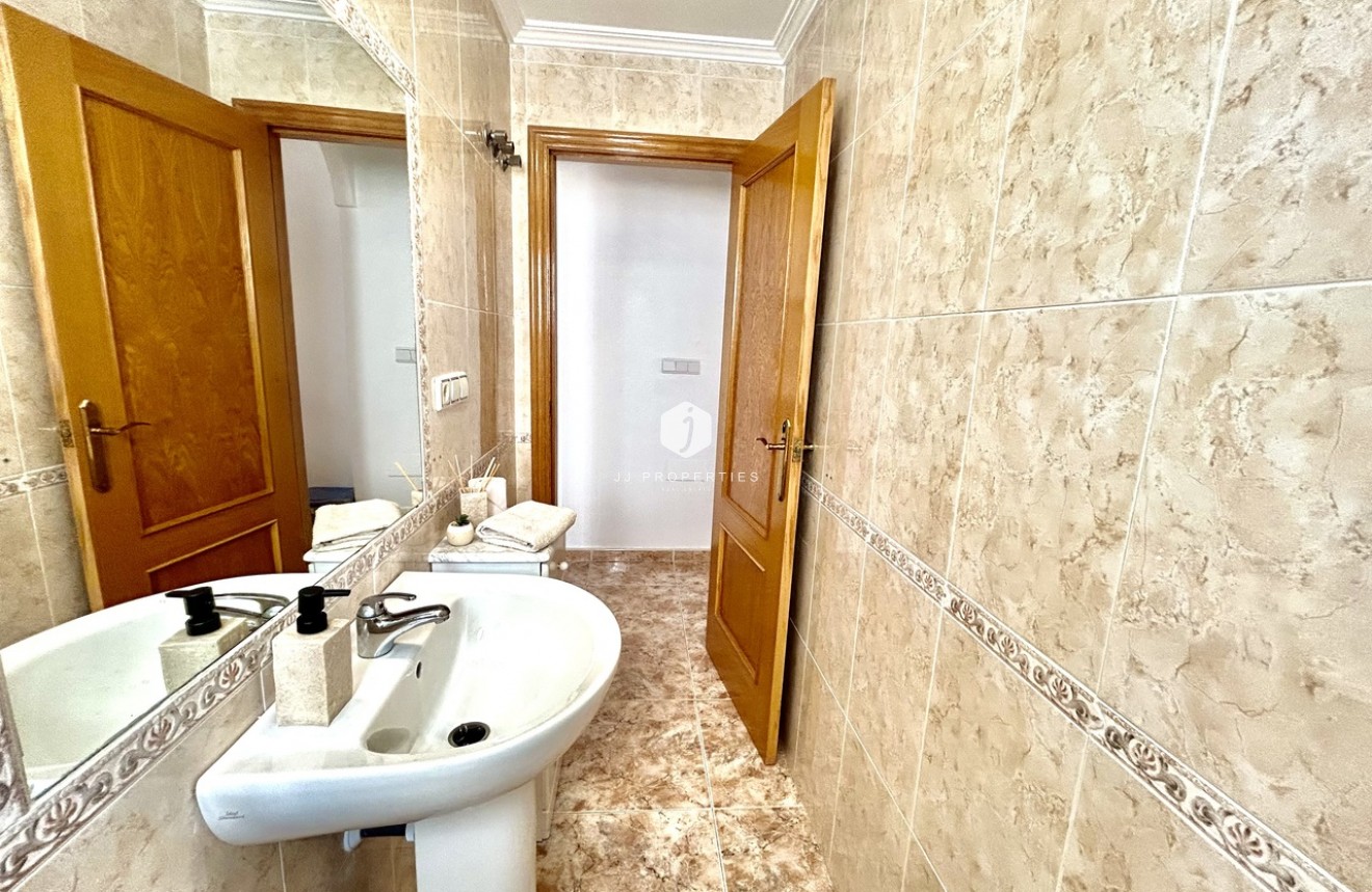 Aus zweiter Hand - Wohnung -
Cabo Roig - Costa Blanca