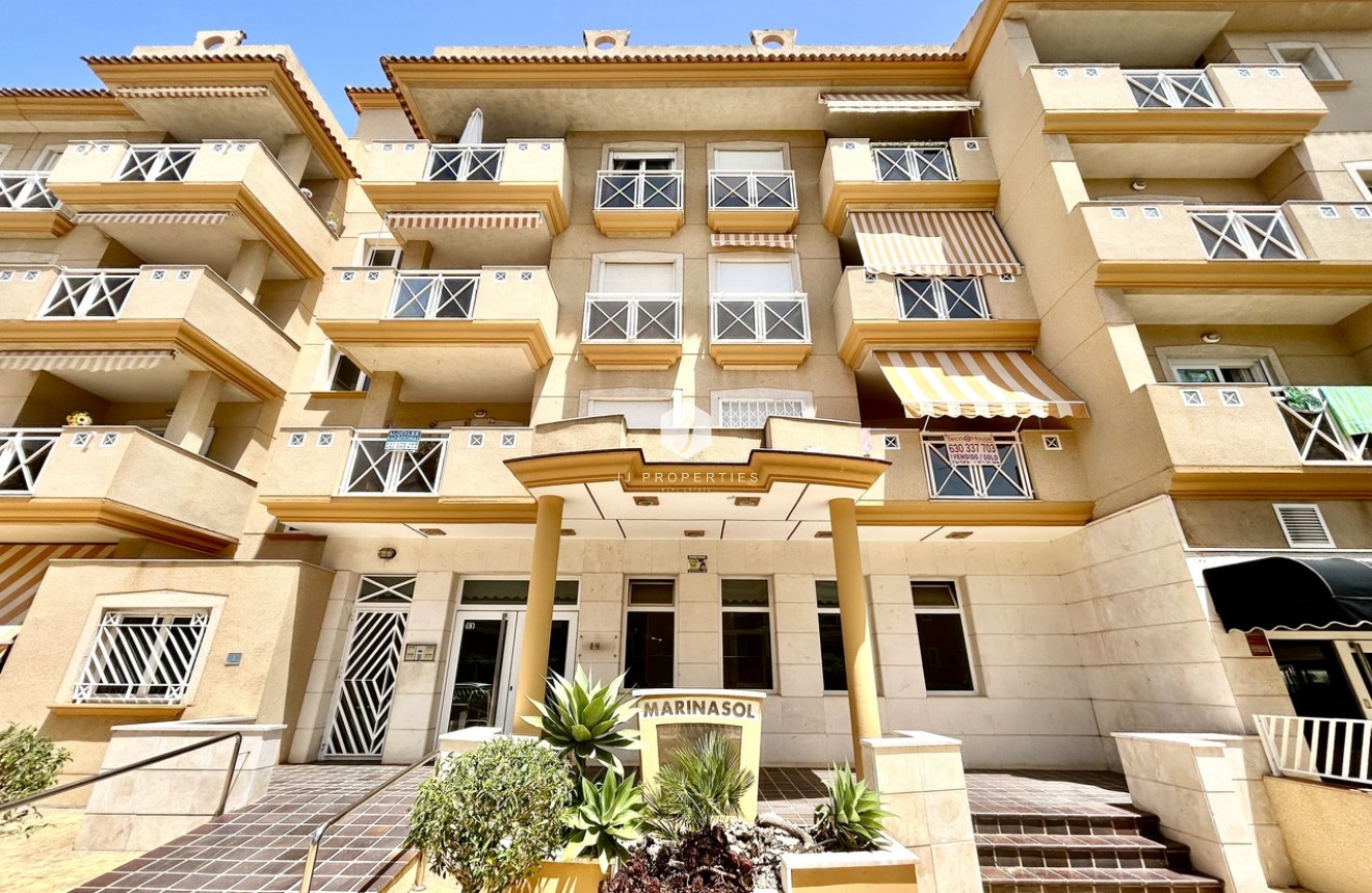 Aus zweiter Hand - Wohnung -
Cabo Roig - Costa Blanca