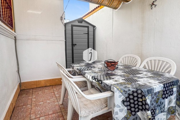 Resale - Chalet -
Torrevieja - Costa Blanca