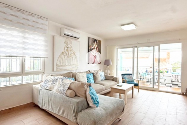 D'occasion - Villa -
Orihuela Costa - Costa Blanca