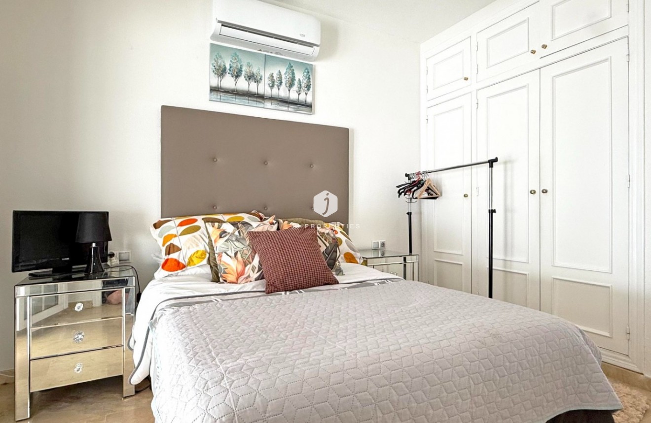 D'occasion - Villa -
Orihuela Costa - Costa Blanca