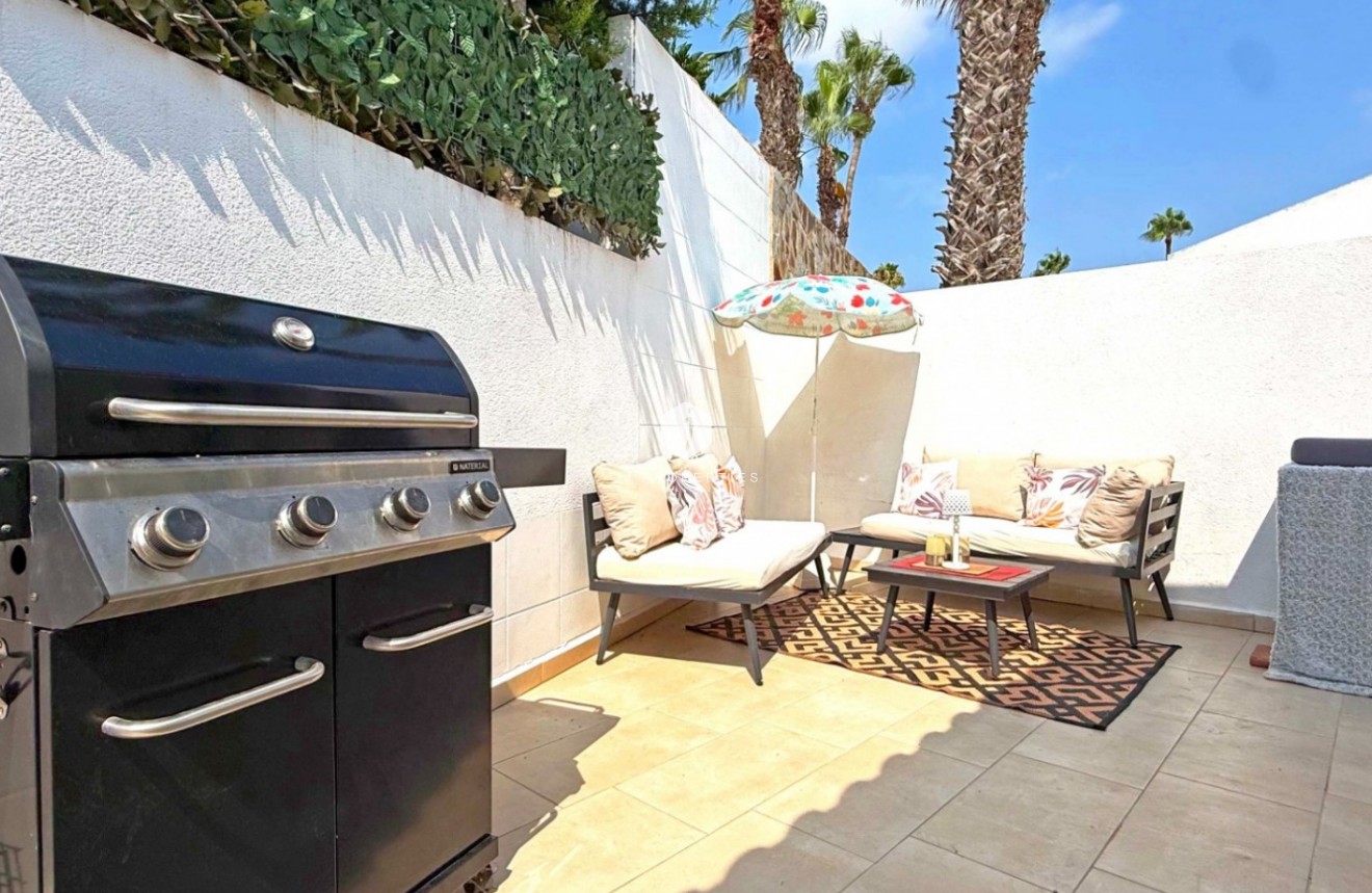 D'occasion - Villa -
Orihuela Costa - Costa Blanca