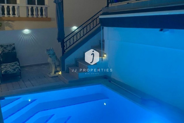 D'occasion - Villa -
Orihuela Costa - Costa Blanca
