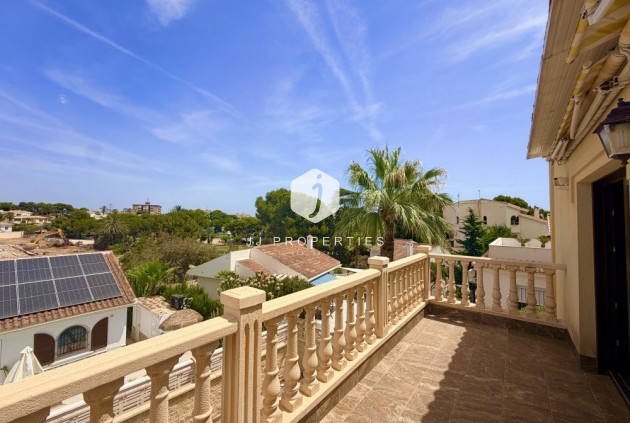 Aus zweiter Hand - Villa -
Orihuela Costa - Costa Blanca