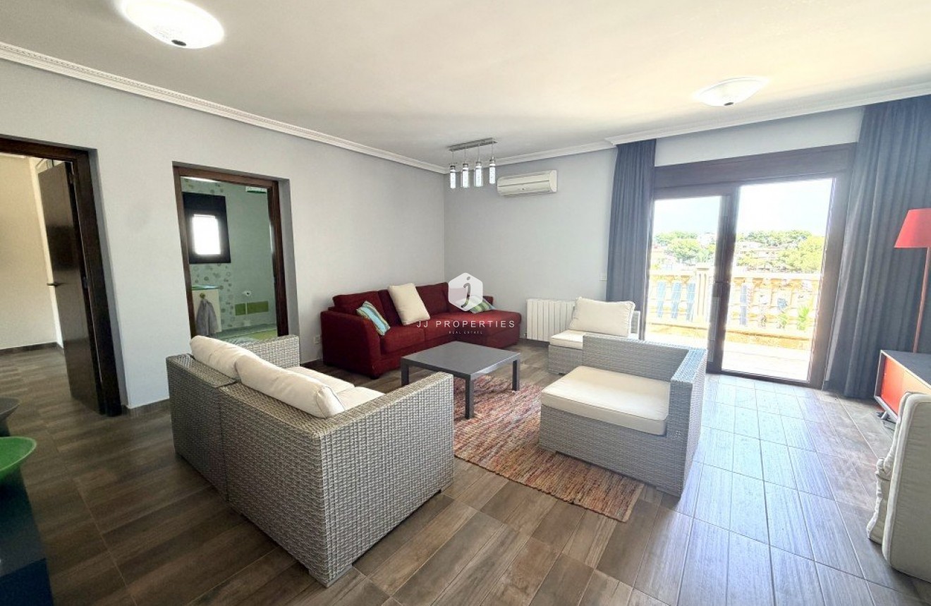 Aus zweiter Hand - Villa -
Orihuela Costa - Costa Blanca