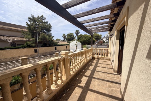 Aus zweiter Hand - Villa -
Orihuela Costa - Costa Blanca