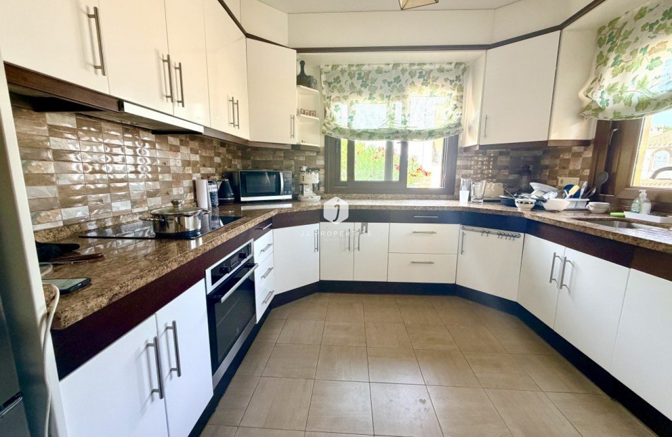 Aus zweiter Hand - Villa -
Orihuela Costa - Costa Blanca