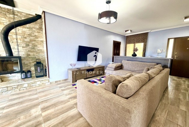 Aus zweiter Hand - Villa -
Orihuela Costa - Costa Blanca
