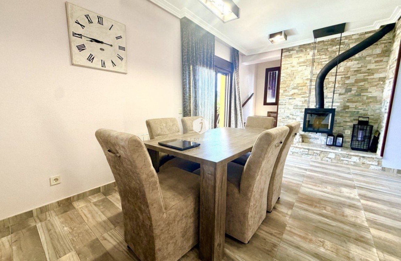 Aus zweiter Hand - Villa -
Orihuela Costa - Costa Blanca