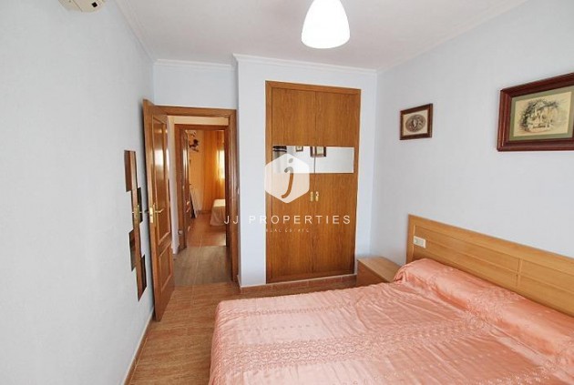 Aus zweiter Hand - Bungalow -
Guardamar del Segura - 03140