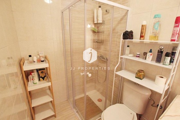 Aus zweiter Hand - Bungalow -
Guardamar del Segura - 03140