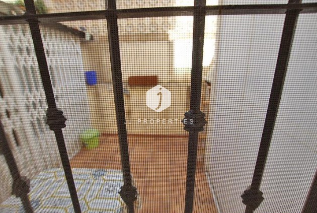 Aus zweiter Hand - Bungalow -
Guardamar del Segura - 03140