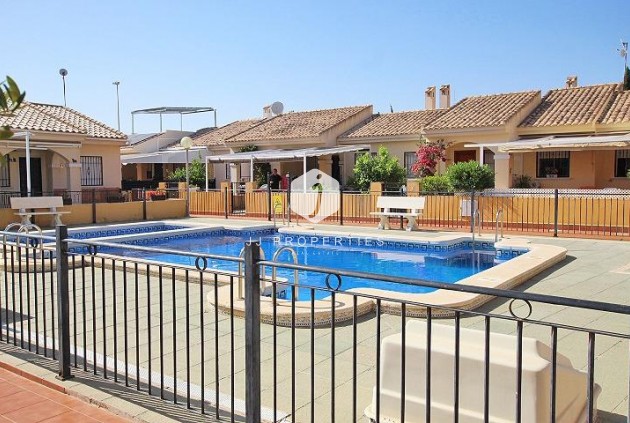 Aus zweiter Hand - Bungalow -
Guardamar del Segura - 03140