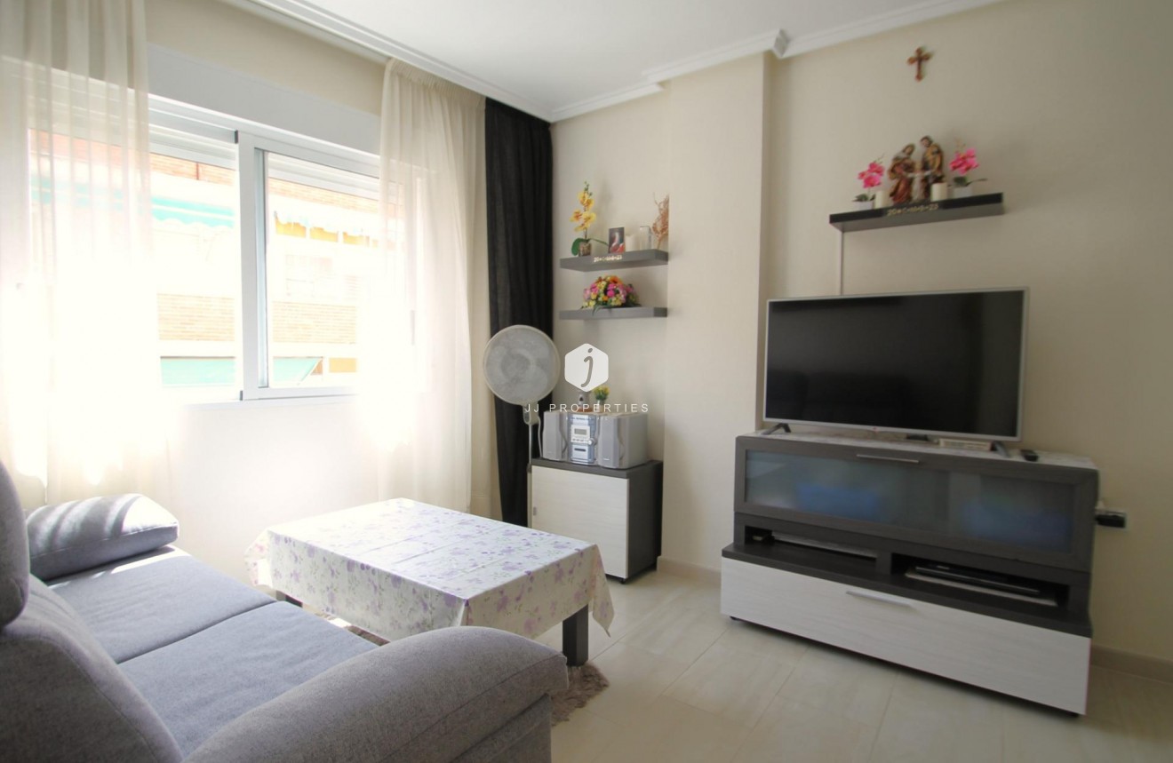 Z drugiej ręki - Mieszkanie w bloku -
Torrevieja - El molino
