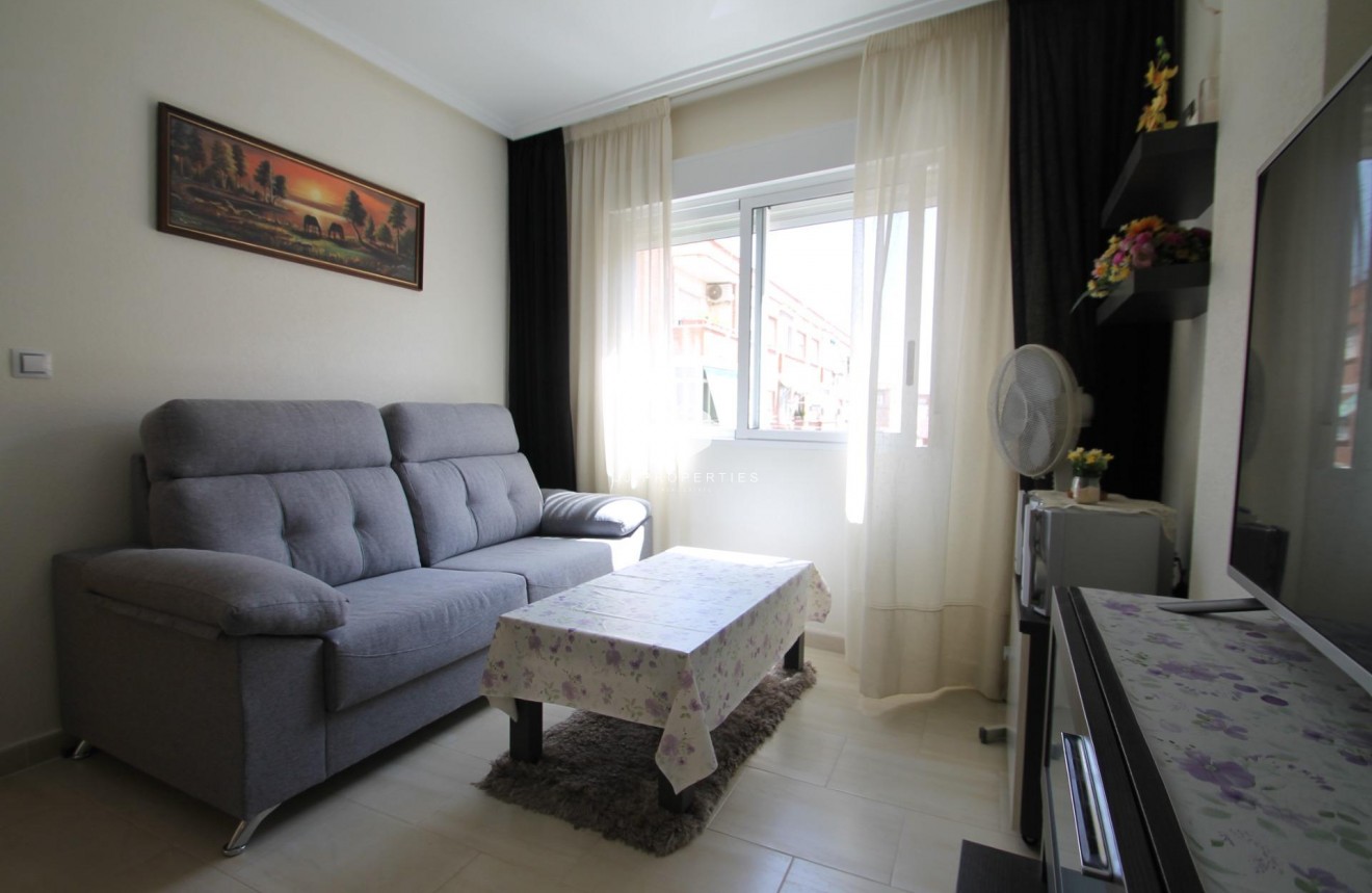 Z drugiej ręki - Mieszkanie w bloku -
Torrevieja - El molino