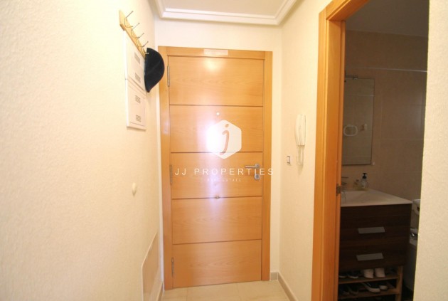 Z drugiej ręki - Mieszkanie w bloku -
Torrevieja - El molino
