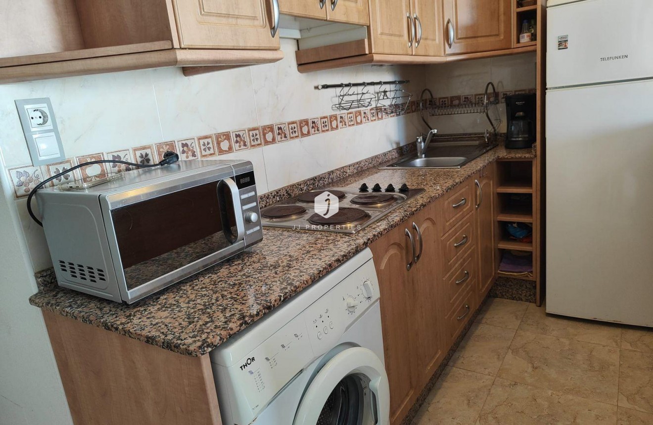 Segunda mano - Apartamento / piso -
Torrevieja - La Mata