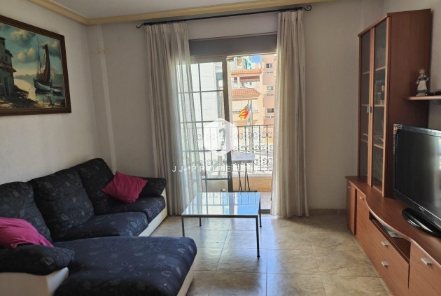 Segunda mano - Apartamento / piso -
Torrevieja - La Mata