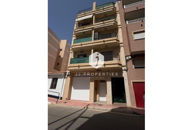 Segunda mano - Apartamento / piso -
Torrevieja - La Mata