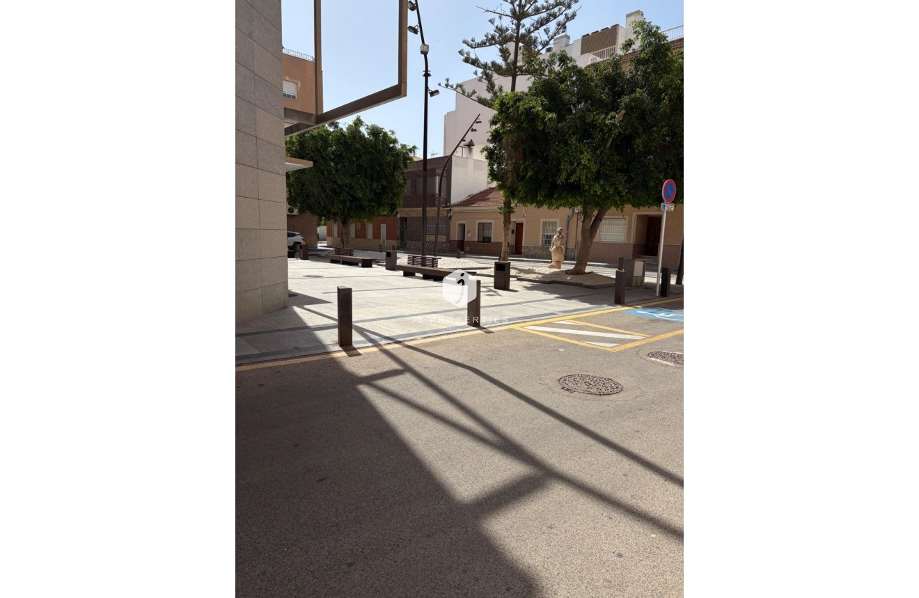 Segunda mano - Apartamento / piso -
Torrevieja - La Mata