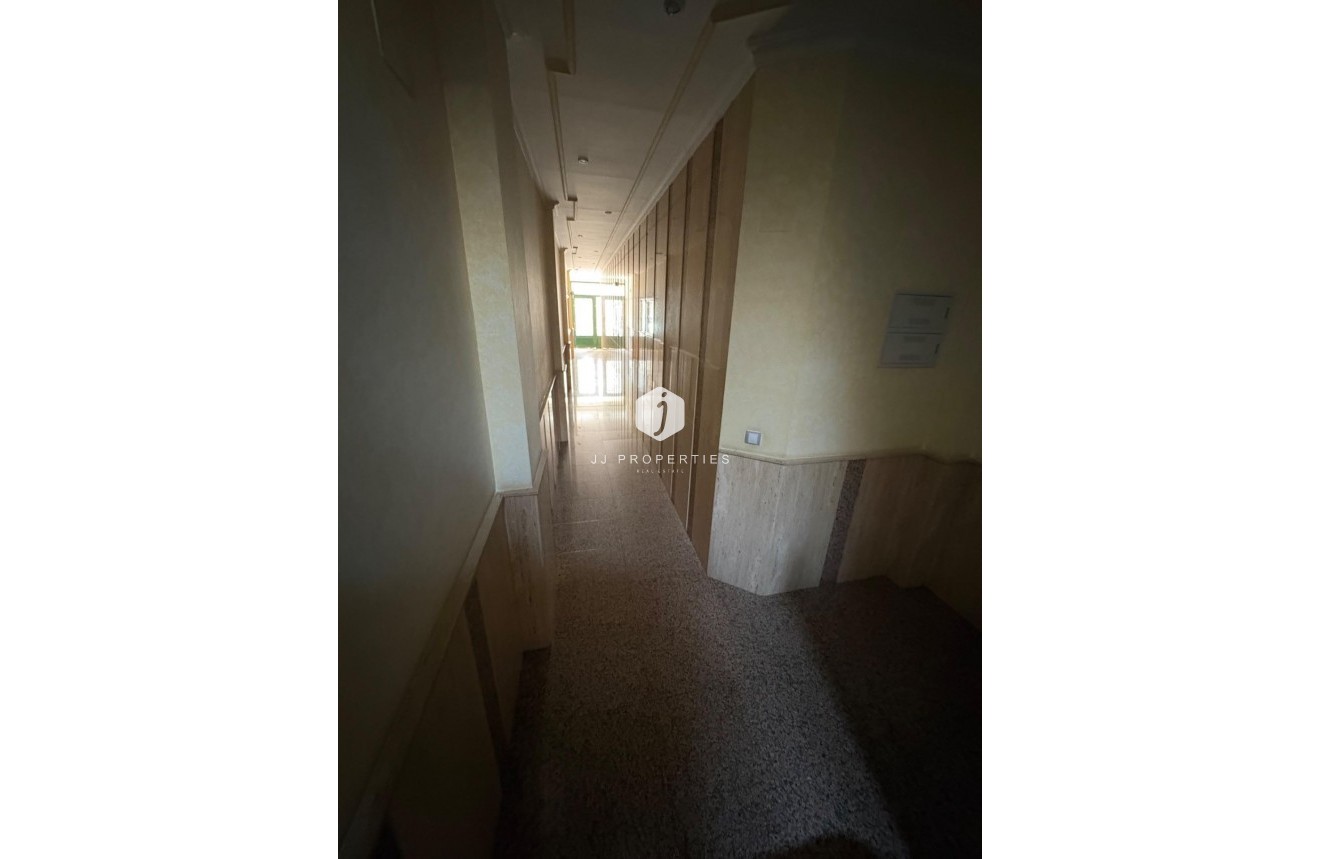 Segunda mano - Apartamento / piso -
Torrevieja - La Mata