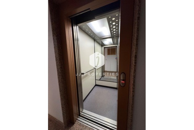 Segunda mano - Apartamento / piso -
Torrevieja - La Mata