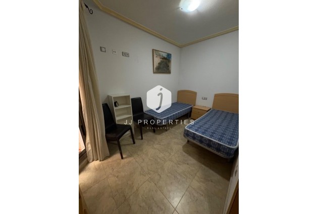 Segunda mano - Apartamento / piso -
Torrevieja - La Mata