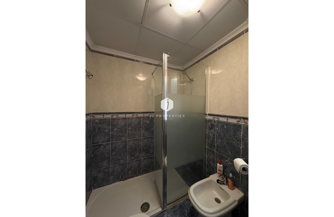 Segunda mano - Apartamento / piso -
Torrevieja - La Mata